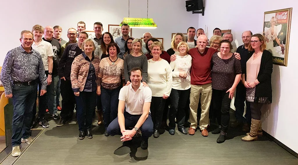 Gruppenfoto des gesamten Teams der Satower Mosterei